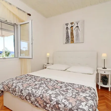 Neda Holiday home Vela Luka